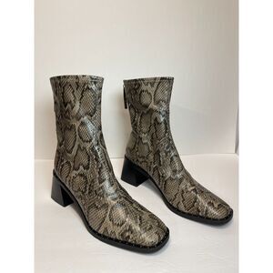 NWOT Open Edit Snakeskin Print Ankle Boots Size: 9.5M